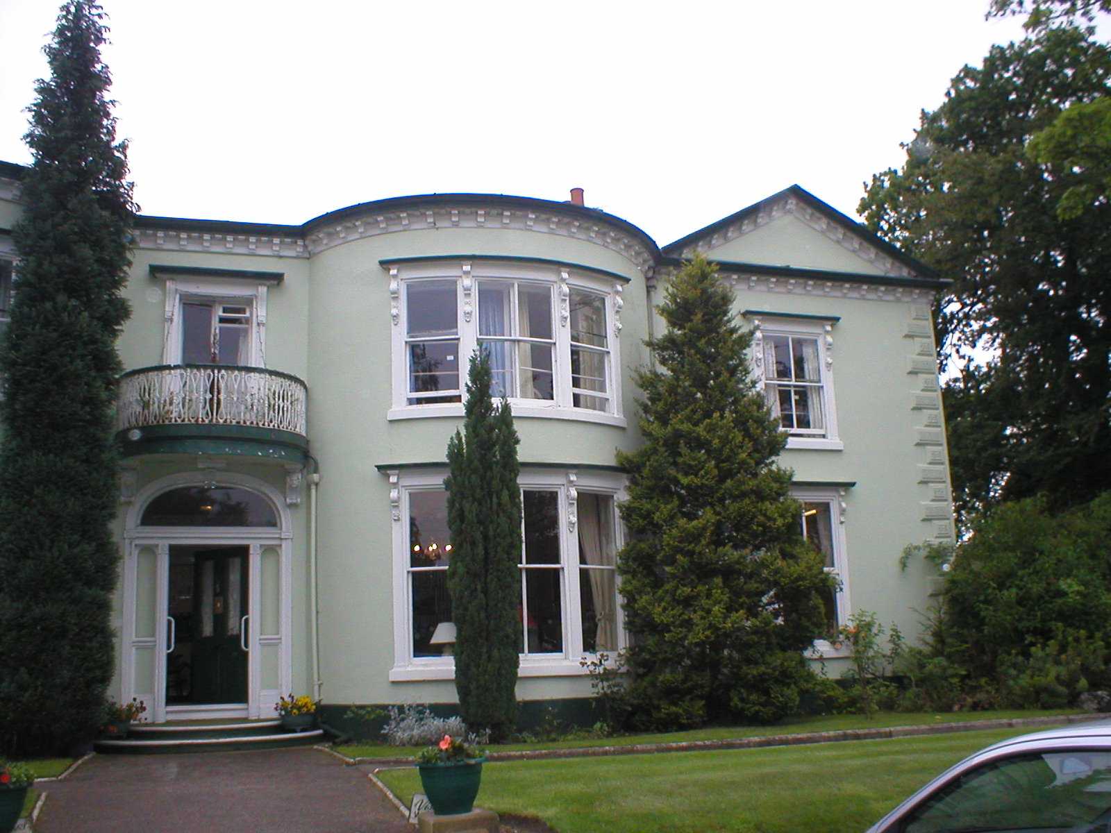 /shed/ShedImages/Photos/379_1_Belmont House Schools Hill.jpg
